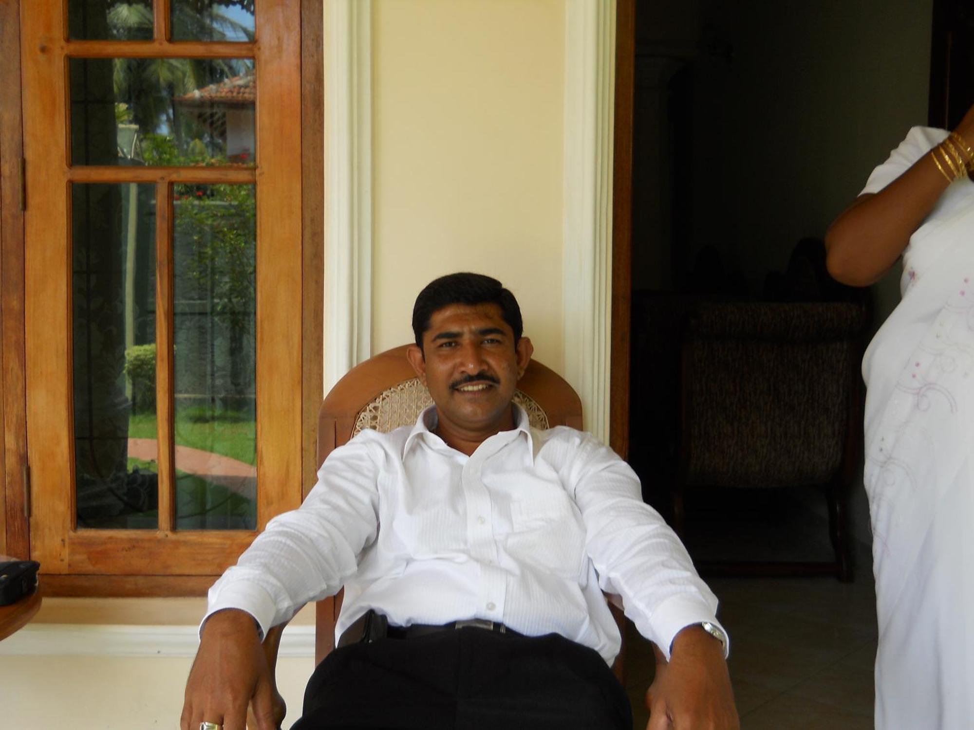 Ocean View Tourist Guest House At Negombo Beach Near The Airport Exterior photo