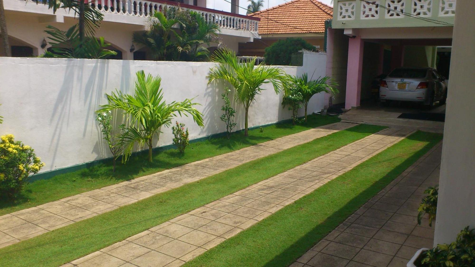 Ocean View Tourist Guest House At Negombo Beach Near The Airport Exterior photo