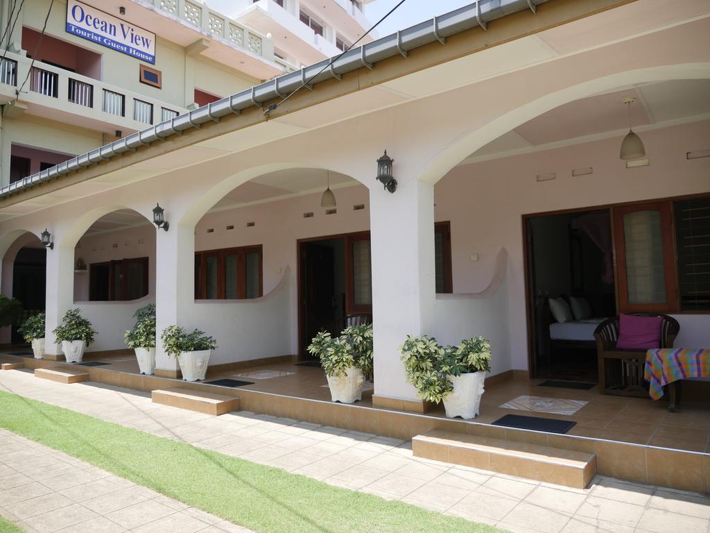 Ocean View Tourist Guest House At Negombo Beach Near The Airport Exterior photo