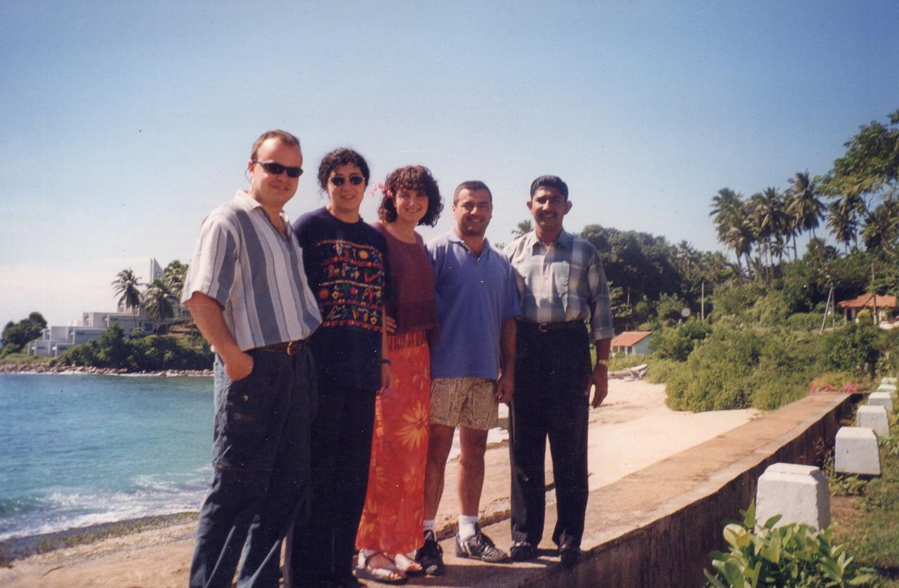 Ocean View Tourist Guest House At Negombo Beach Near The Airport Exterior photo